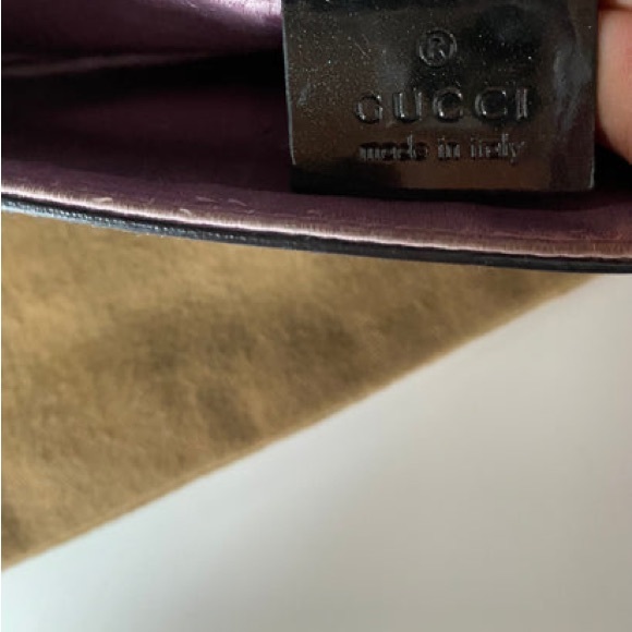 GUCCI G LOCK CLUTCH (AUTHENTIC) - Picture 7 of 7